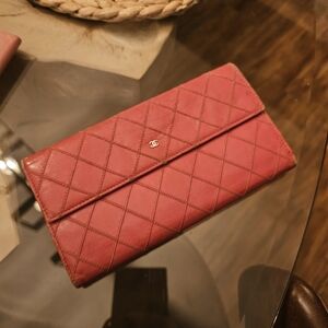 CHANEL Pink Quilted Wallet